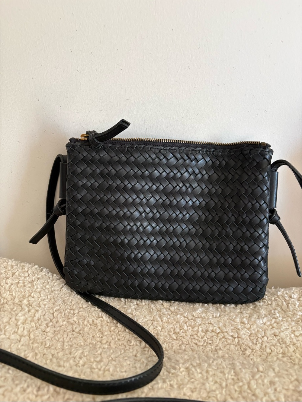 Madewell Woven Leather Crossbody Bag in Black - Picture 2 of 11